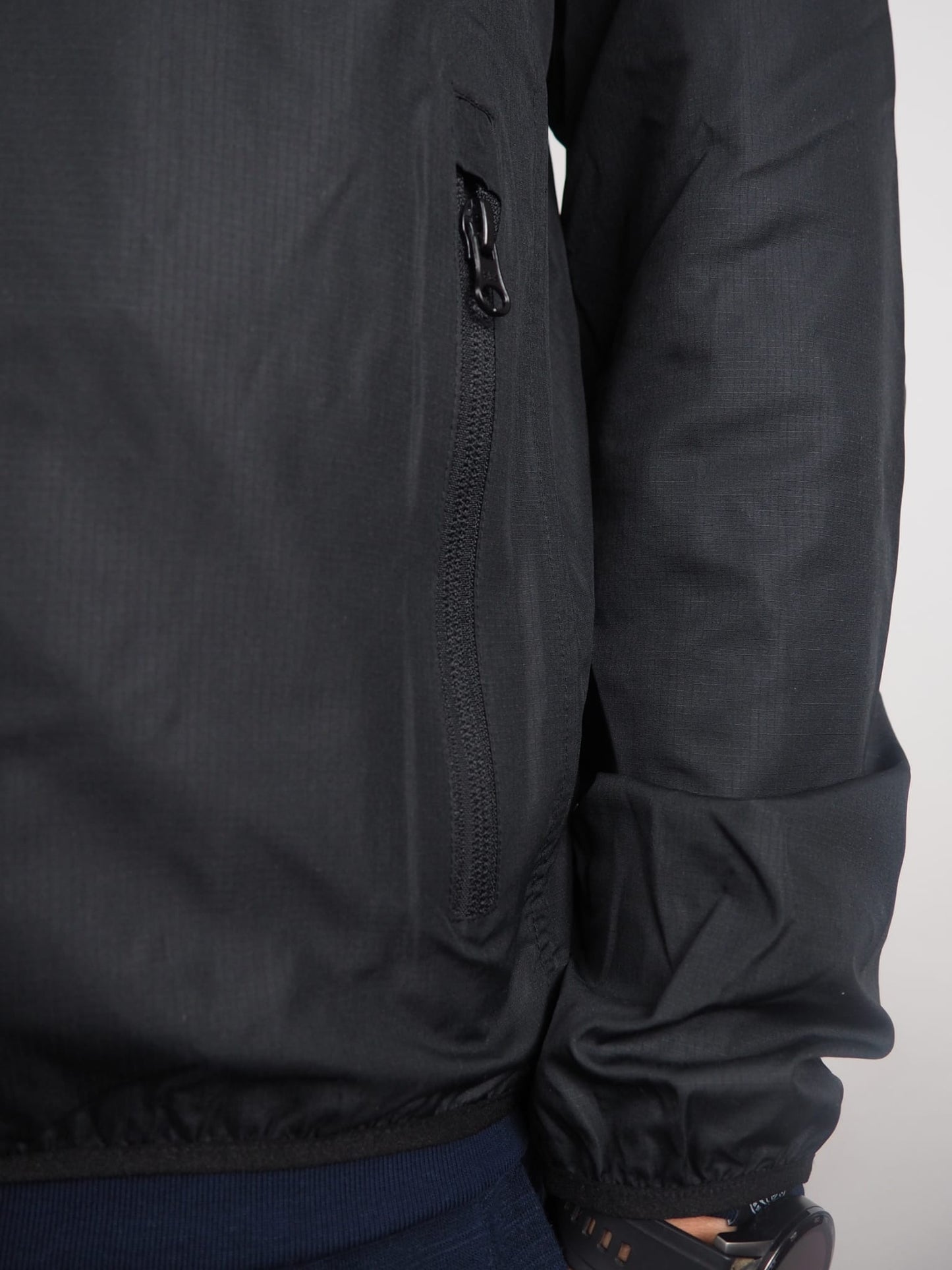 Leichte Kapuzenjacke | Unisex